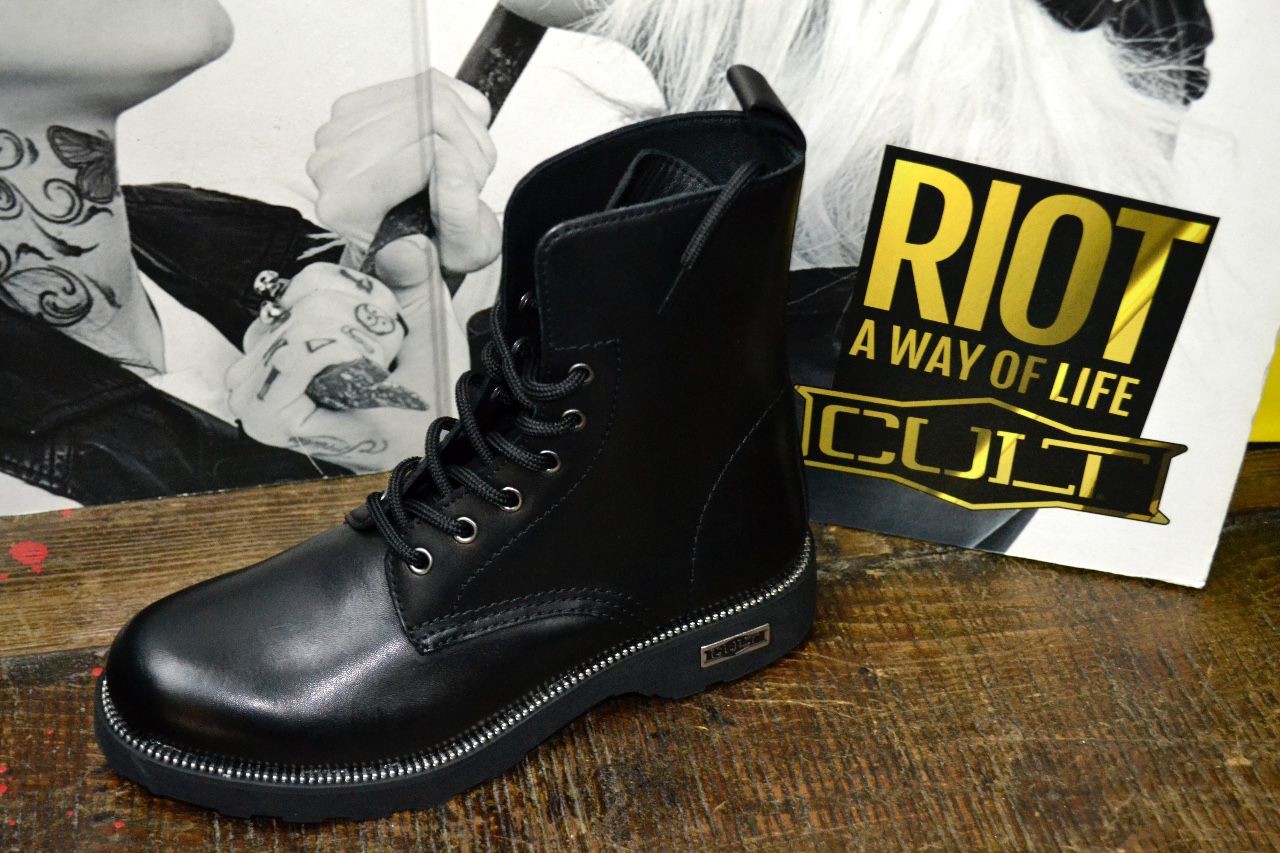 finte alexander mcqueen