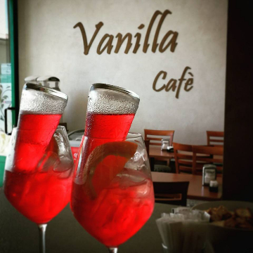 Vanilla Cafè logo