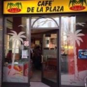 CAFE' DE LA PLAZA logo