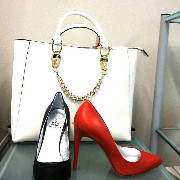 Lory Shoes logo